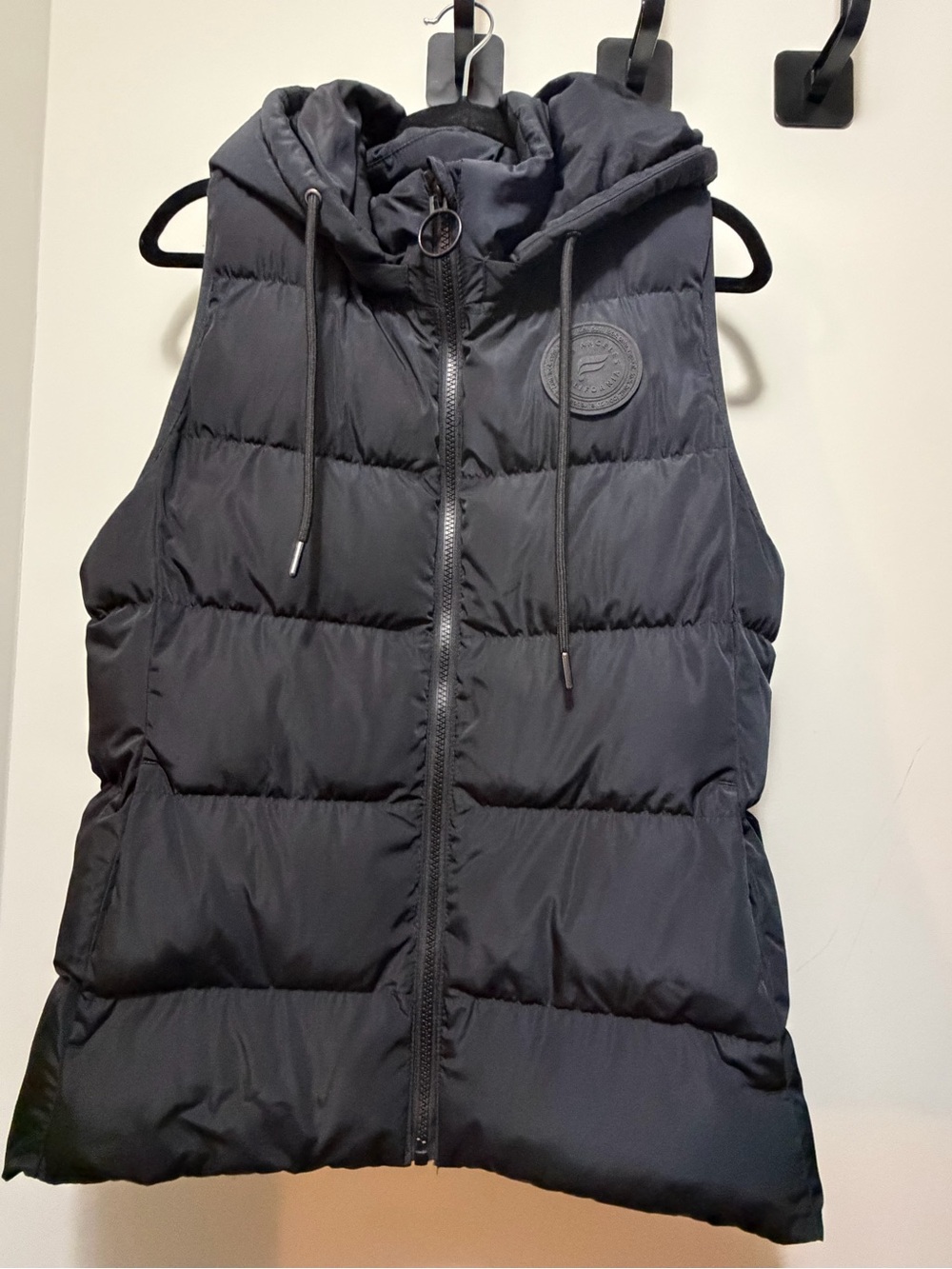Fabletics Black Hooded Puffer Vest Women’s Medium Full Zip